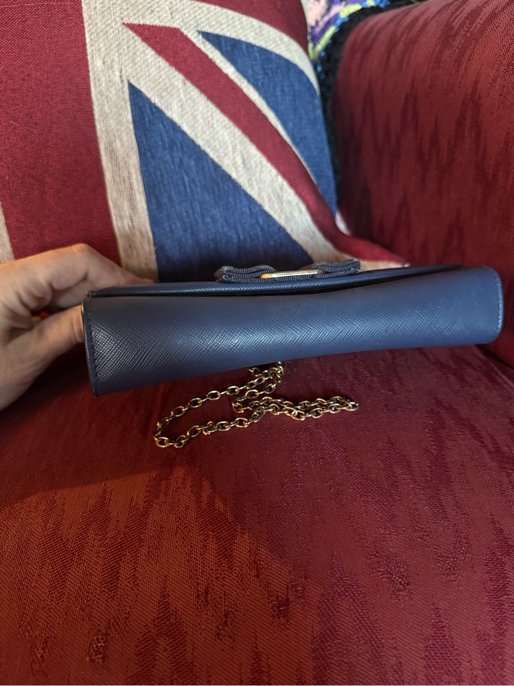 Salvatore Ferragamo Navy Leather Chain Shoulder bag with Gold Hardware - Picture 6 of 15